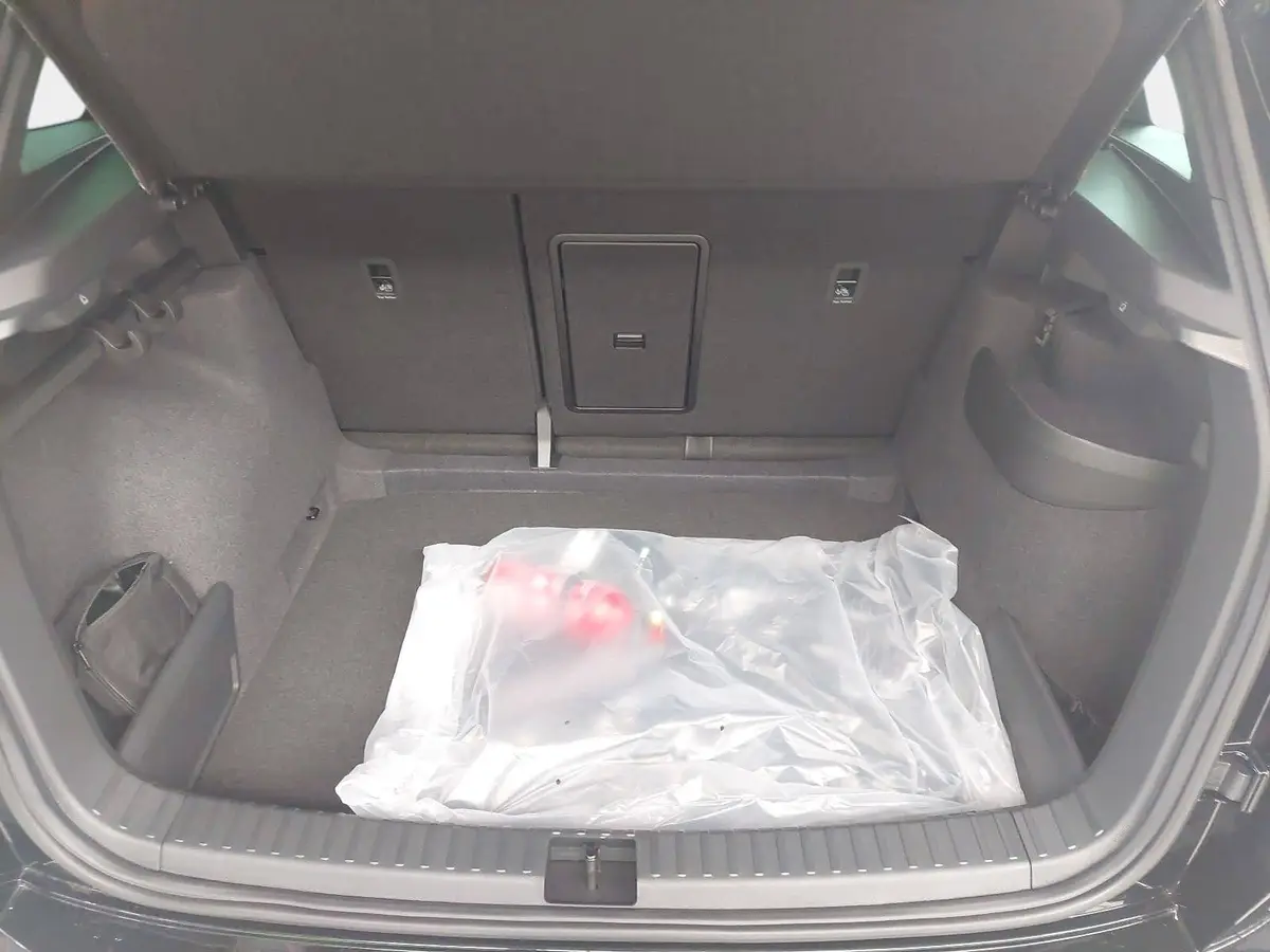 SKODA KAROQ 2.0 TDI DSG SPORTLINE 4X4 NAVI LED