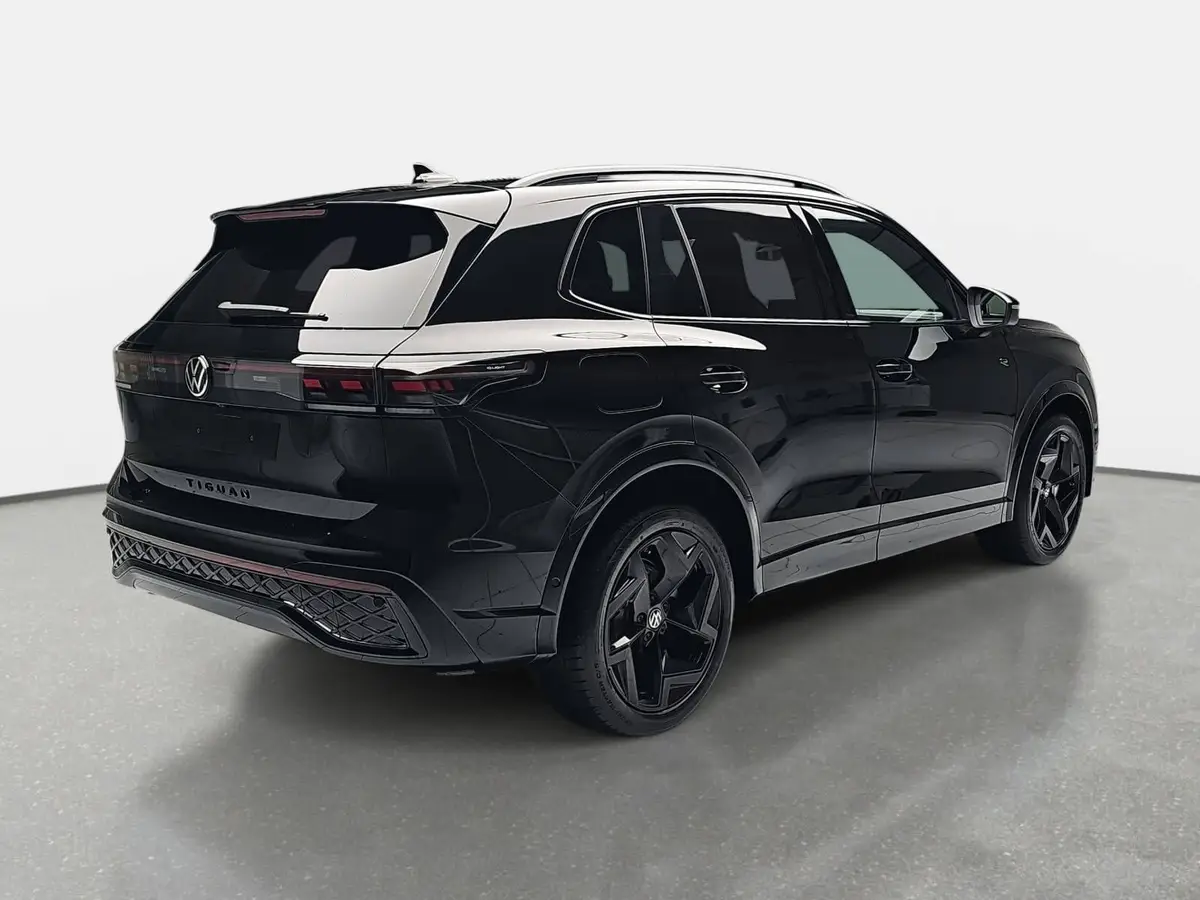 VW TIGUAN 2.0 TDI DSG R-LINE NAVI LED PANO