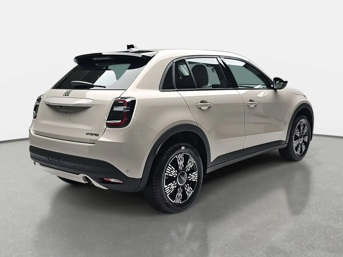 FIAT 600 1.2 T3 HYBRID DCT BUSINESS EDITION MJ26 ALLWETTERREIFEN