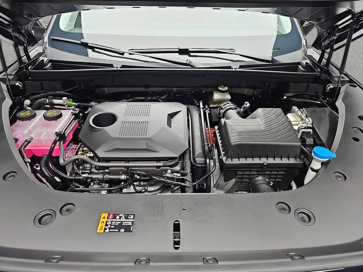 MG HS 1.5 PLUG-IN-HYBRID LUXURY LEDER 360-GRAD-KAMERA 19-ZOLL-LM