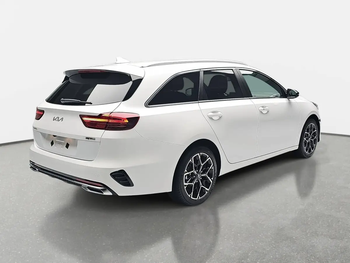 KIA CEED SW 1.5 T-GDI DCT7 GT-LINE