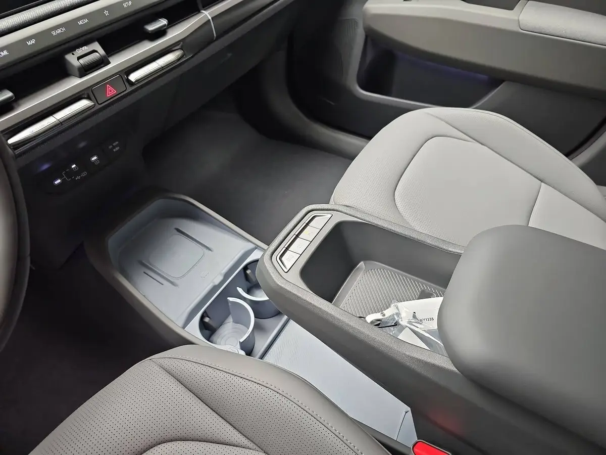 KIA EV3 58.3 KWH EARTH MJ26 WINTER-CONNECT BUSINESS UPGRADE DRIVEWISE-PARK