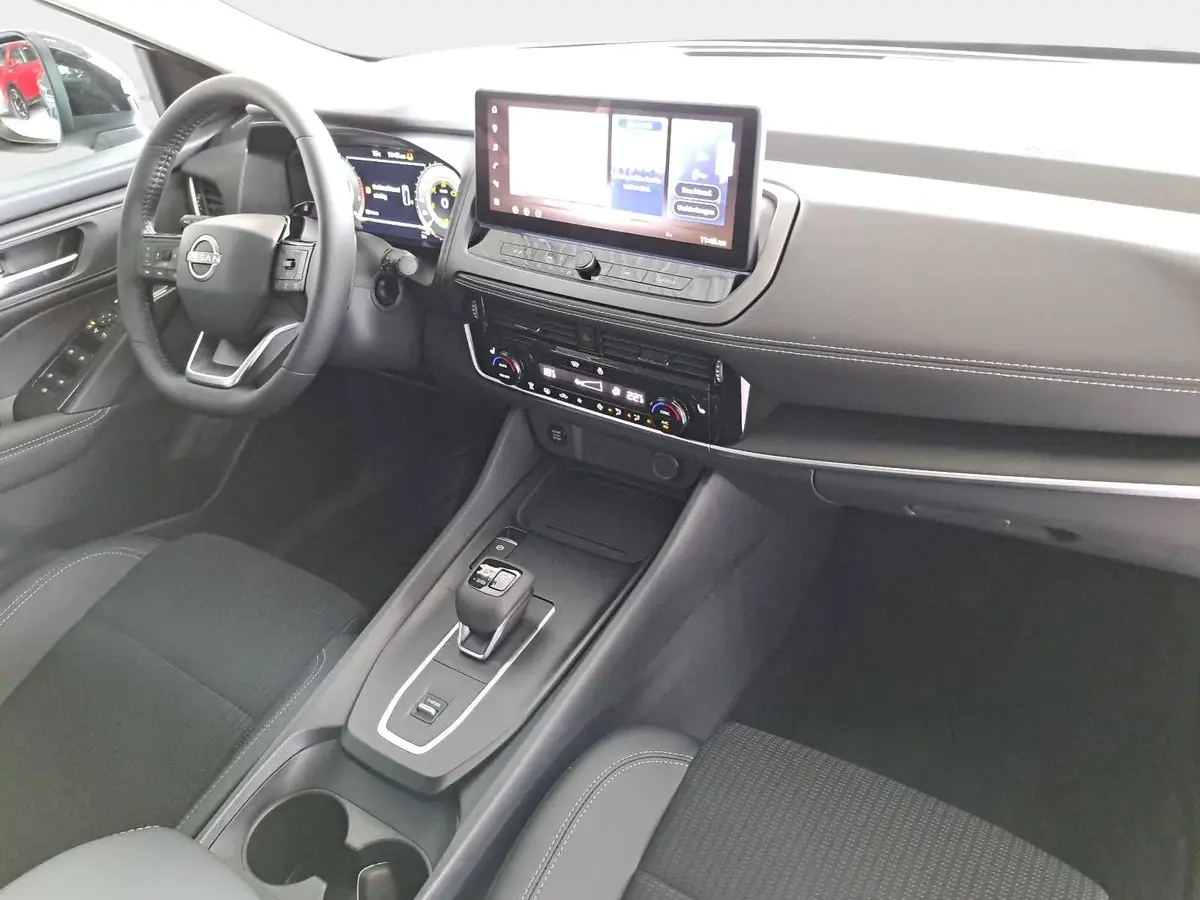 NISSAN QASHQAI 1.3 DIG-T MHEV AUTO. N-CONNECTA WINTER EL-HECKKLAPPE