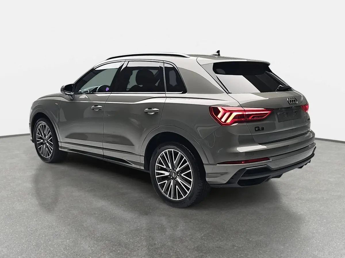 AUDI Q3 35 TDI S-TRONIC S LINE NAVI LED PANO ACC BLACK+ KA