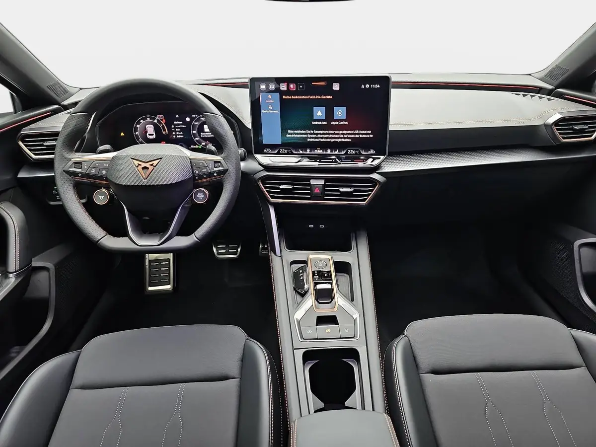 CUPRA LEON 1.5 ETSI DSG LED ACC DCC FULL-LINK WINTER PDC KAME