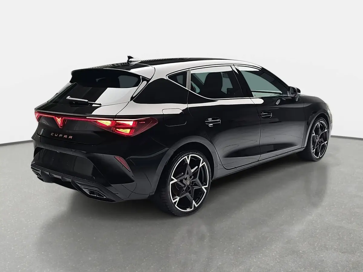 CUPRA LEON 1.5 ETSI DSG LED ACC DCC FULL-LINK WINTER PDC KAME