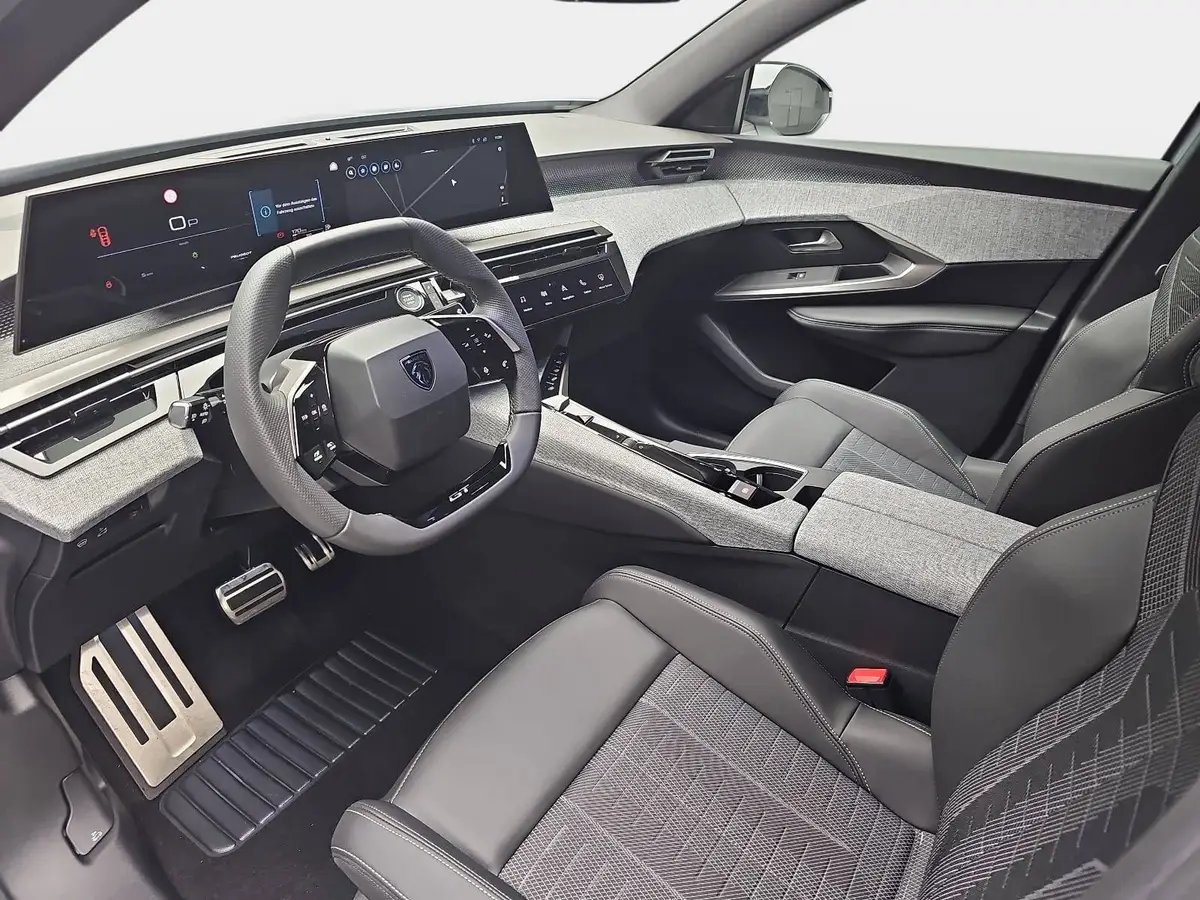 PEUGEOT 3008 1.2 HYBRID 145 E-DSC6 GT NAVI KLIMA LED AHK LM19