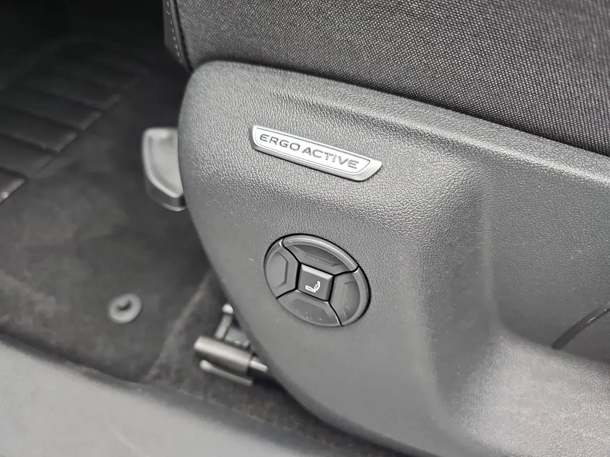 VW TIGUAN 1.5 ETSI DSG R-LINE NAVI LED PANO