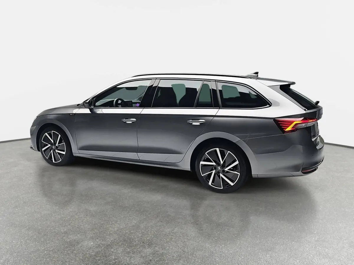 SKODA OCTAVIA COMBI 2.0 TDI DSG SPORTLINE NAVI LED