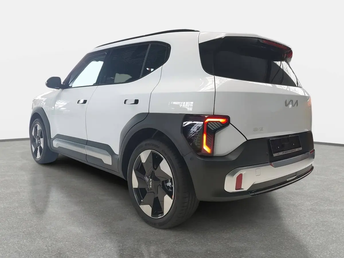 KIA EV2 42.2 KWH EARTH MJ27 WINTER-CONNECT 22KW-AC TECHN DRIVEWISE-PARK DESIGN