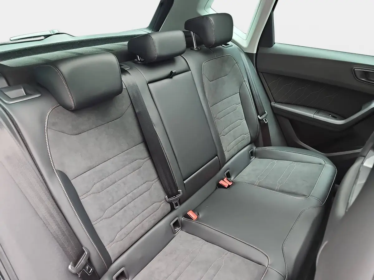 CUPRA ATECA 1.5 TSI DSG NAVI LED ACC PANO EL.HECKKLAPPE KAMERA