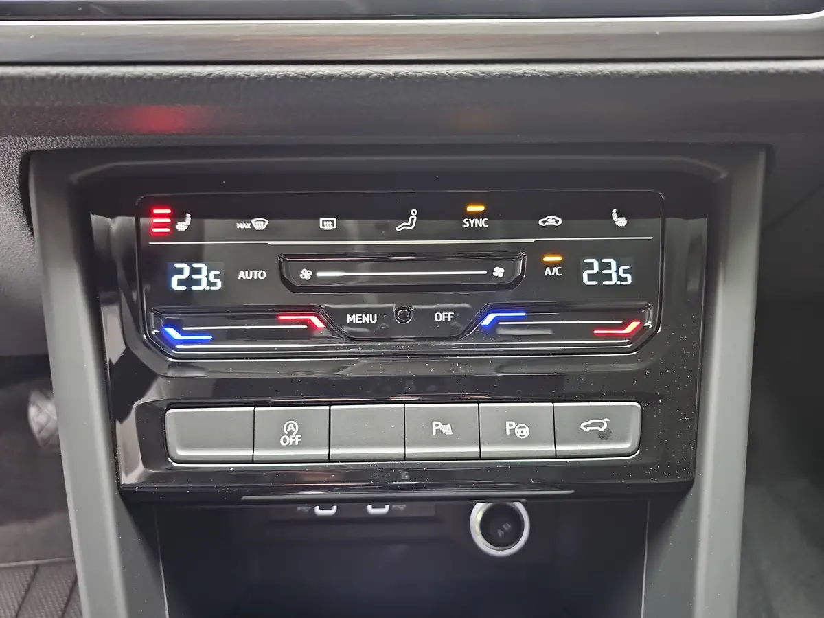 VW TOURAN 1.5 TSI DSG COMFORTLINE NAVI LED ACC SPUR WINTER 7