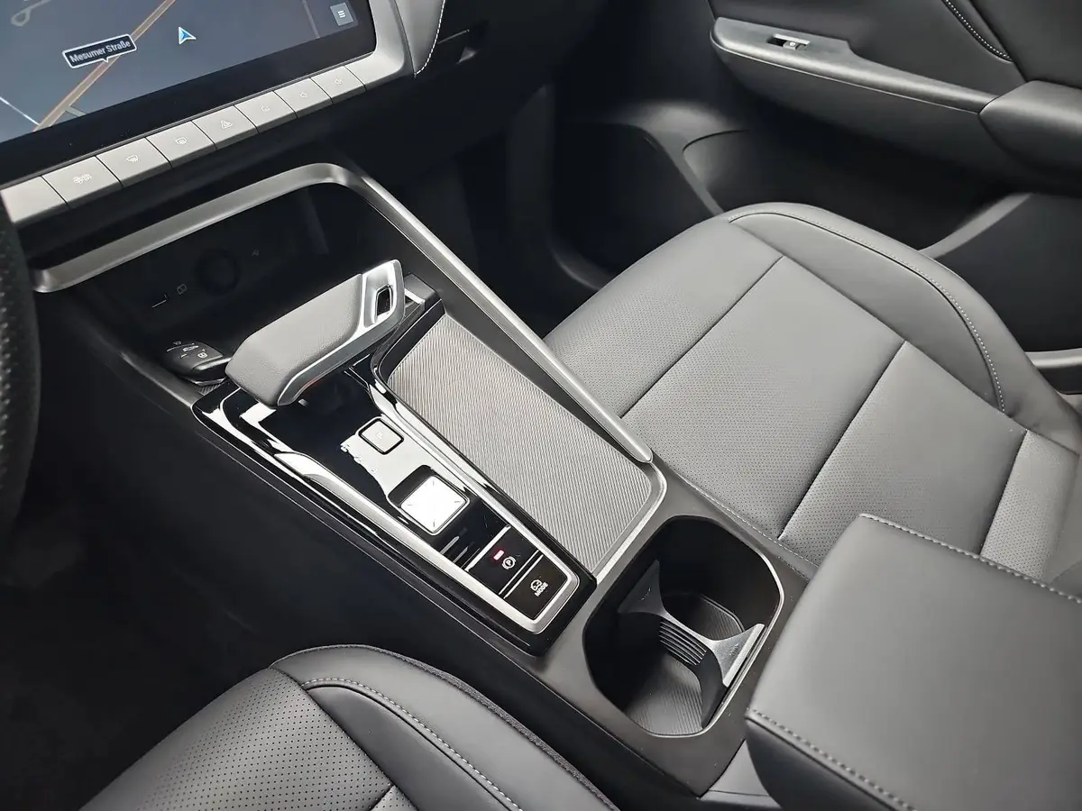 MG ZS 1.5 HYBRID+ MY25.5 LUXURY NAVI LM18 KEYLESS-ENTRY 360-GRAD-KAMERA