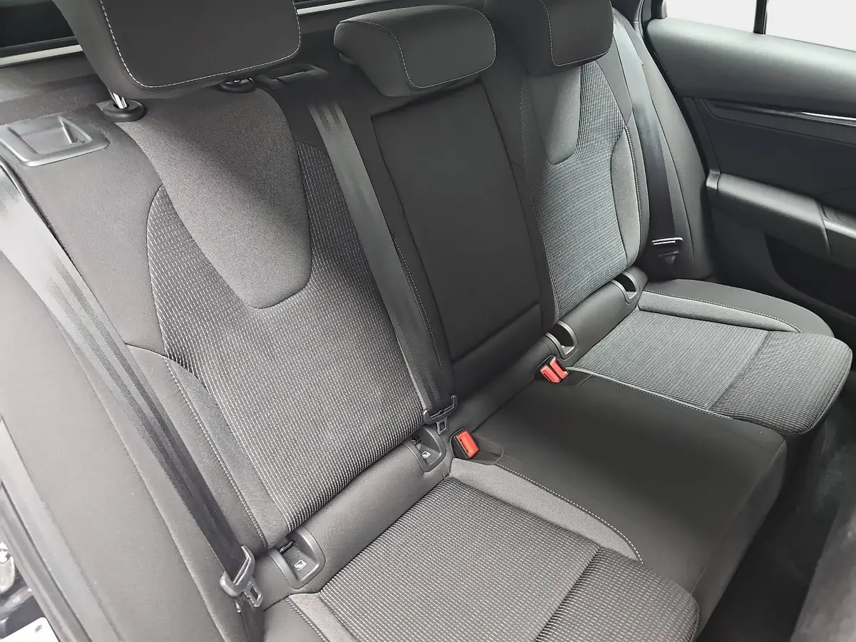 SKODA OCTAVIA COMBI 1.5 TSI DSG SELECTION LED AUDIO WINTER EL.HECKKL. 