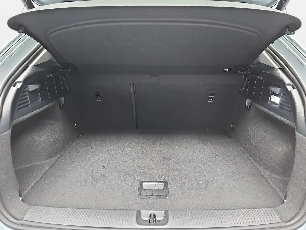 AUDI Q2 35 TFSI S-TRONIC S LINE NAVI LED ACC EL.HECKKL. WI