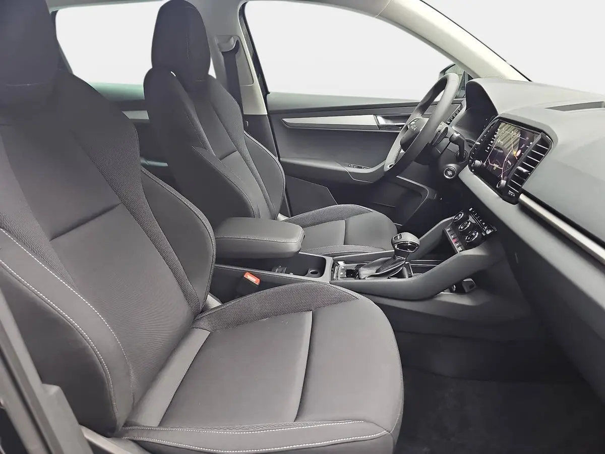 SKODA KAROQ 2.0 TDI DSG DRIVE NAVI LED AHK LM