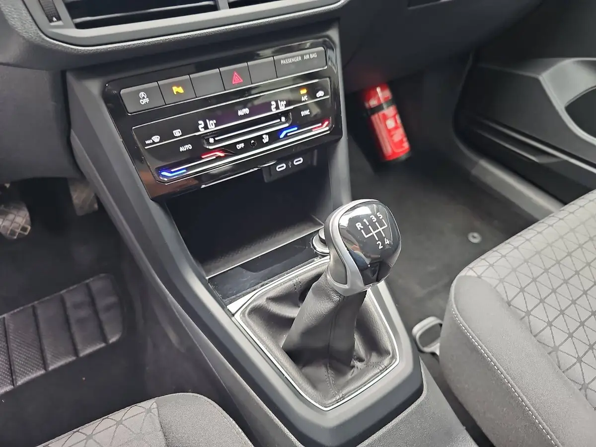 VW T-CROSS 1.0 TSI LIFE NAVI ACC PDC KAMERA LM
