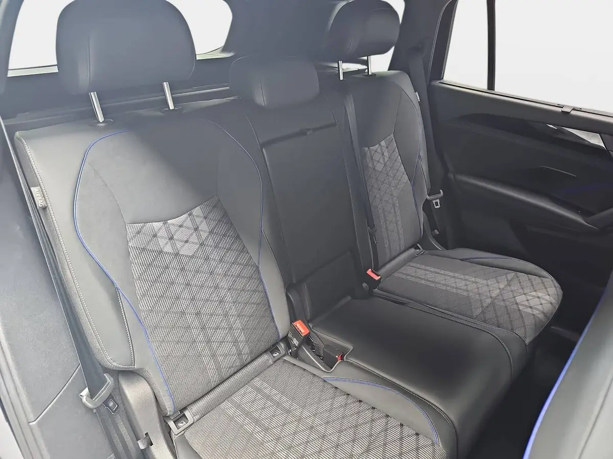 VW TAYRON 1.5 TSI DSG EHYBRID R-LINE LED-MATRIX
