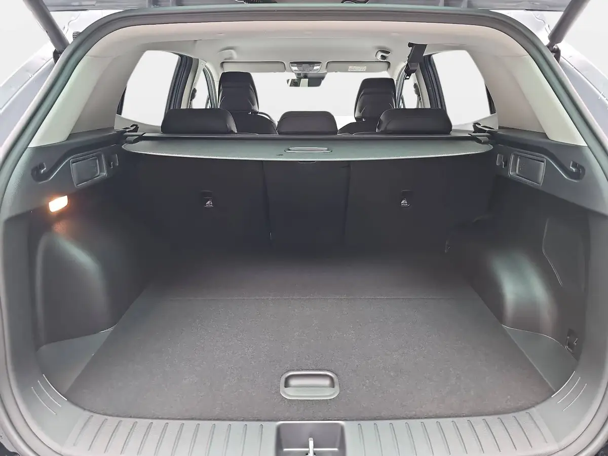 KIA SPORTAGE 1.6 T-GDI 150 2WD DCT SPIRIT MJ26 LEDER DRIVEWISE SOUND