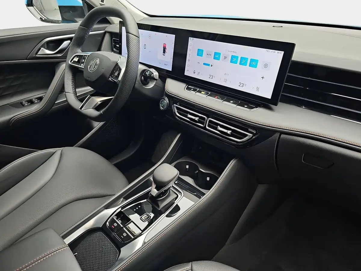 MG HS 1.5 HYBRID+ MY25.5 LUXURY LEDER 360-GRAD-KAMERA 19-ZOLL-LM