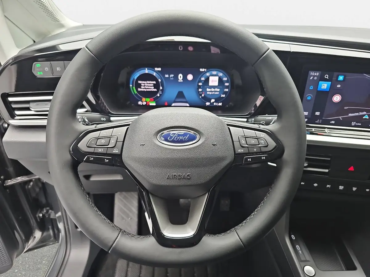 FORD TOURNEO CONNECT 1.5 EB AUTO. PHEV L2 GRAND TITANIUM NAVI LED KLIMA