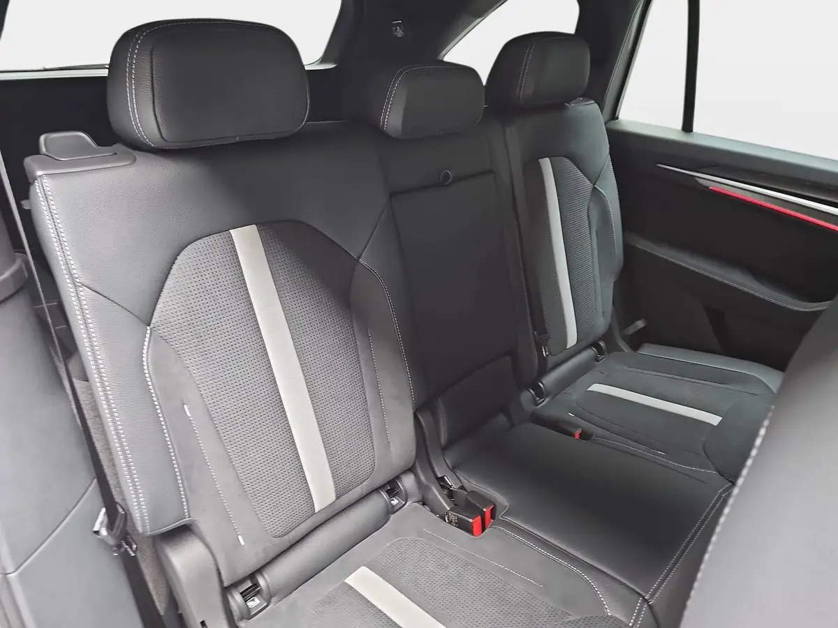 SKODA KODIAQ 1,5 DSG SPORTLINE NAVI LED ACC PANO WINTER KAMERA 