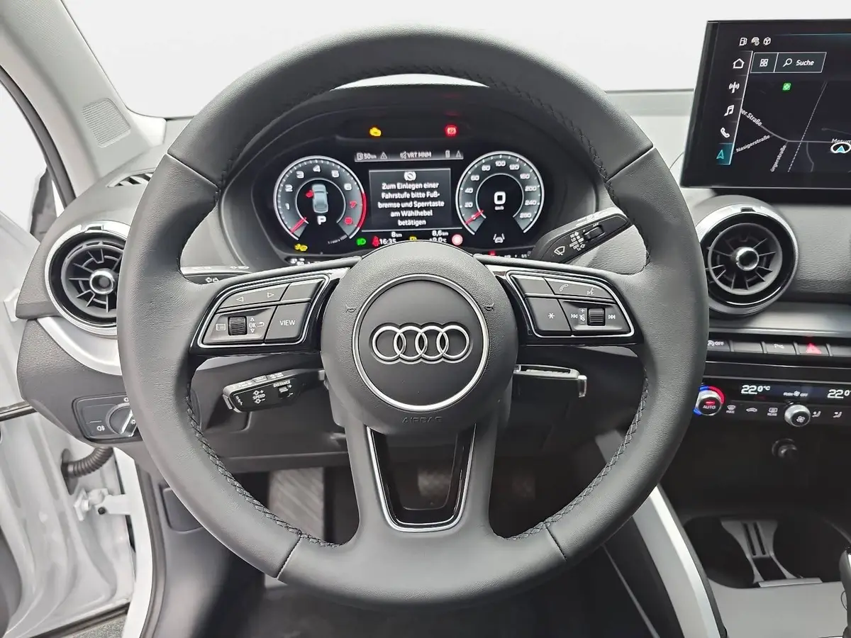 AUDI Q2 35 TFSI S-TRONIC S LINE NAVI LED ACC EL.HECKKL. WI