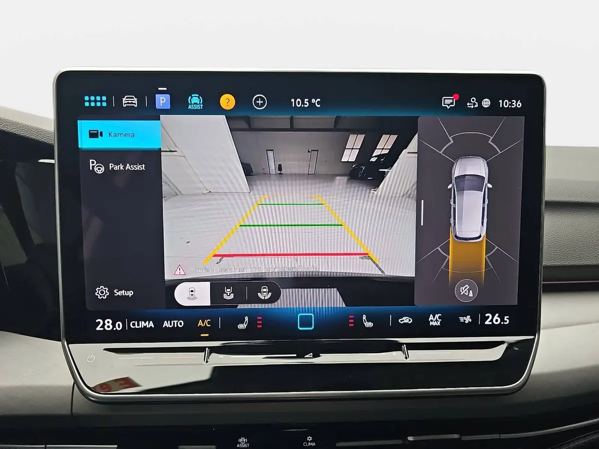 VW GOLF VIII 1.5 TSI LIFE LED ACC KAMERA AHK LM17