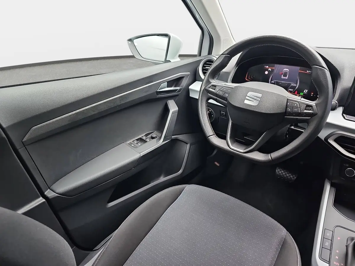 SEAT ARONA 1.0 TSI DSG STYLE NAVI LED PDC LM