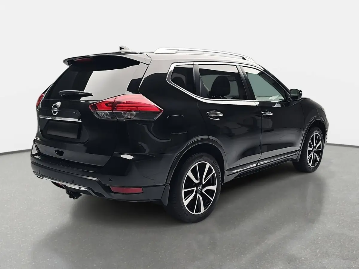 NISSAN X-TRAIL 1.3 DIG-T TEKNA LED NAVI 7-S AHK PANO LM