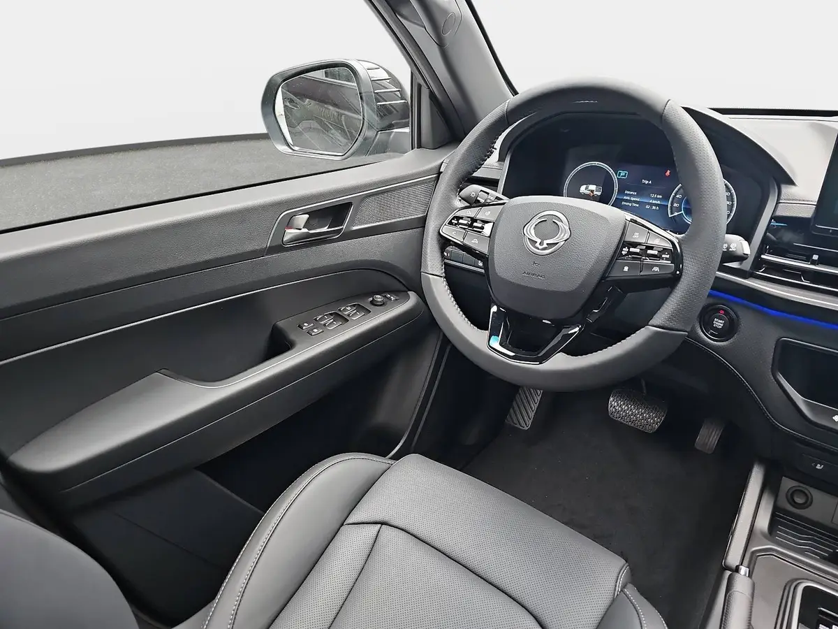 KGM MUSSO GRAND 2.2 DIESEL 4WD KHAN AUTOMATIK