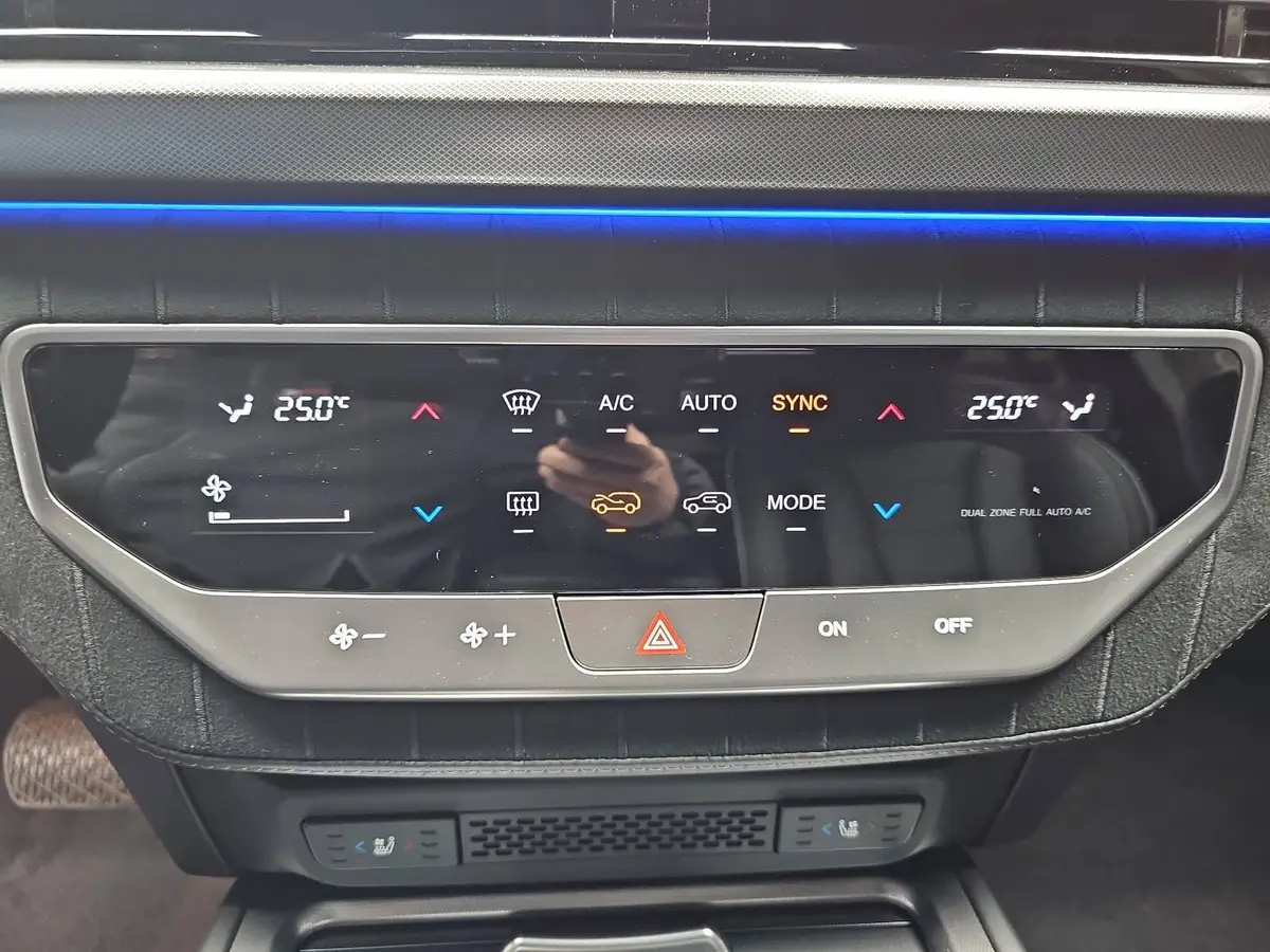 KGM REXTON 2.2 DIESEL 4WD BLACK AUTOMATIK