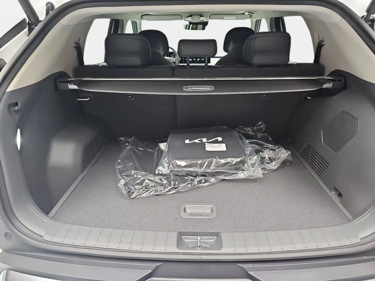 KIA EV3 81.4 KWH EARTH MJ26 WINTER BUSIN. UPGRADE DRIVEWISE-PARK DESIGN SOUND