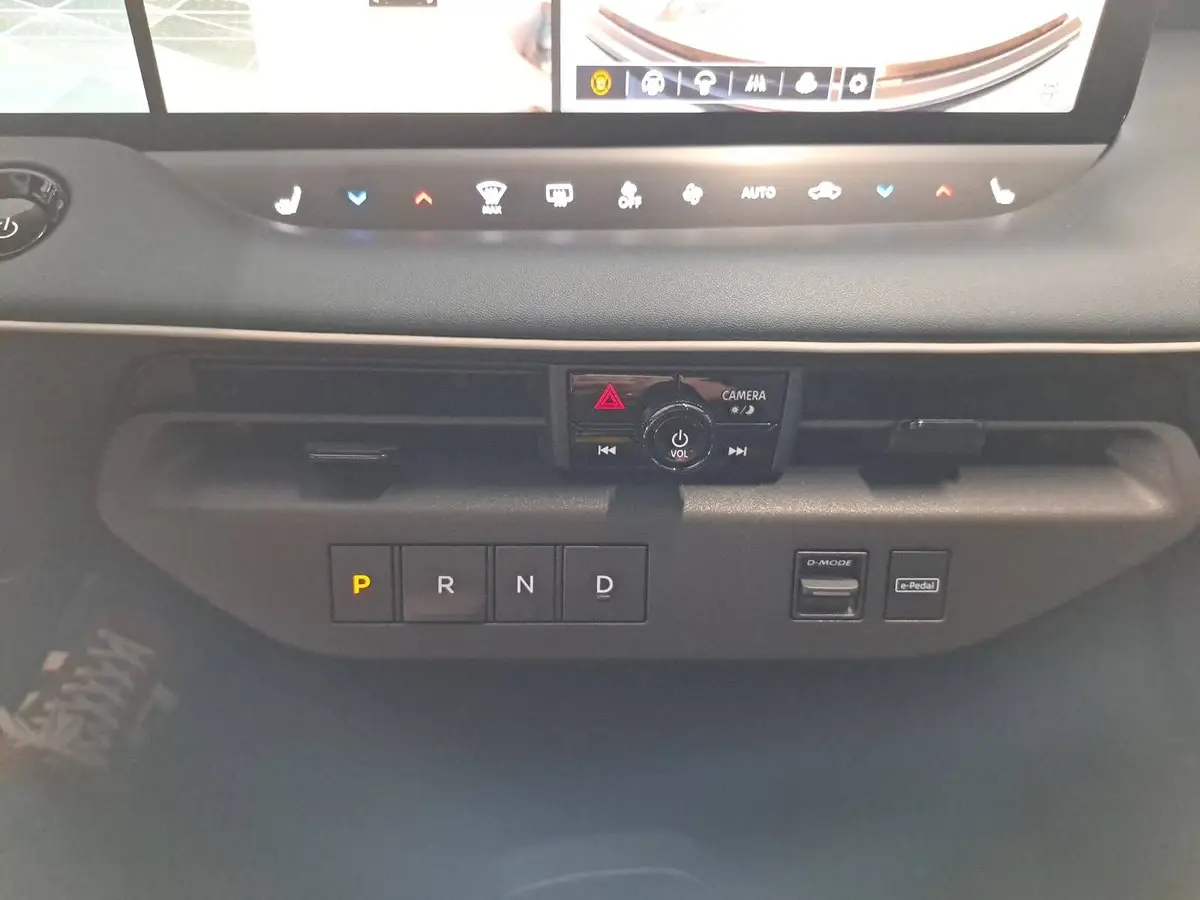 NISSAN LEAF 75KWH MY26 EVOLVE 2-FARBEN