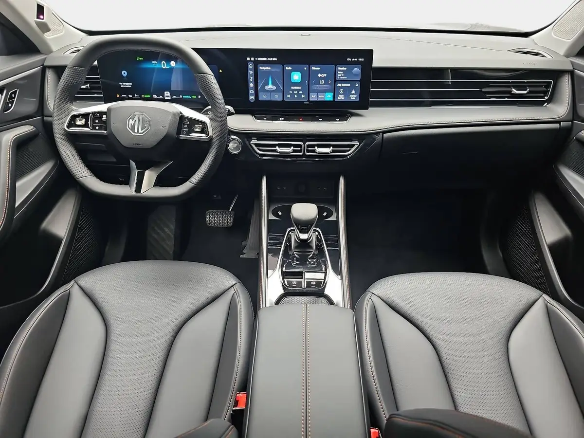 MG HS 1.5 PLUG-IN-HYBRID MY25.5 LUXURY LEDER 360-GRAD-KAMERA 19-ZOLL-LM