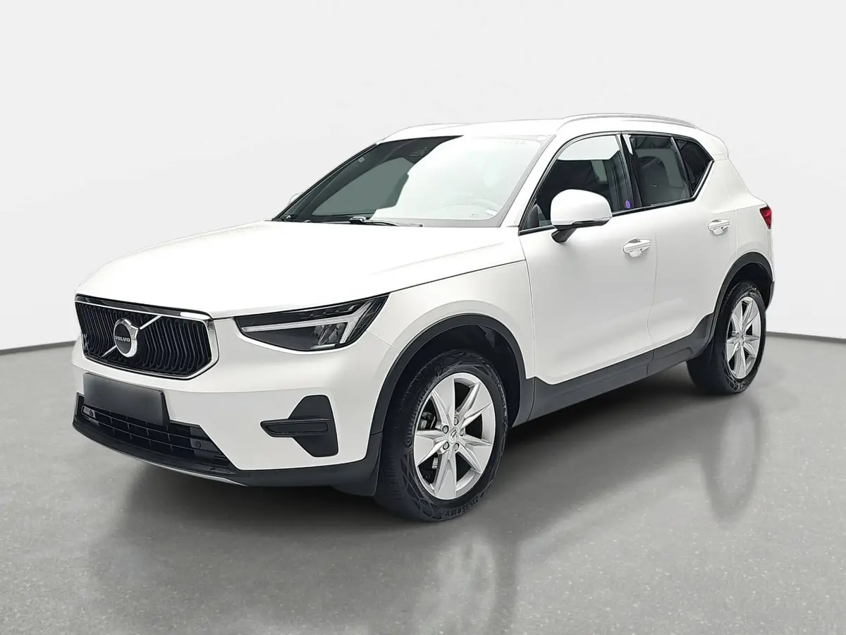 VOLVO XC40 T2 2WD AUTO. CORE NAVI LED EL.HECKKL. PDC KAMERA L