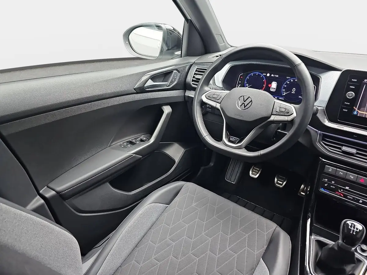 VW T-CROSS 1.0 TSI GOAL NAVI LED KLIMAAUTO ACC P-ASSIST WINTE