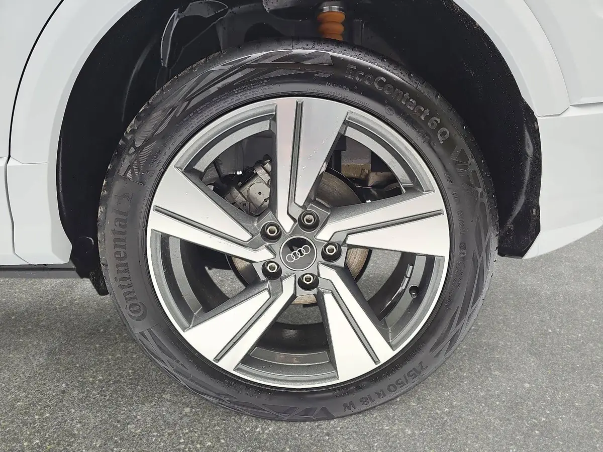 AUDI Q2 35 TFSI S-TRONIC S LINE NAVI LED ACC EL.HECKKL. WI