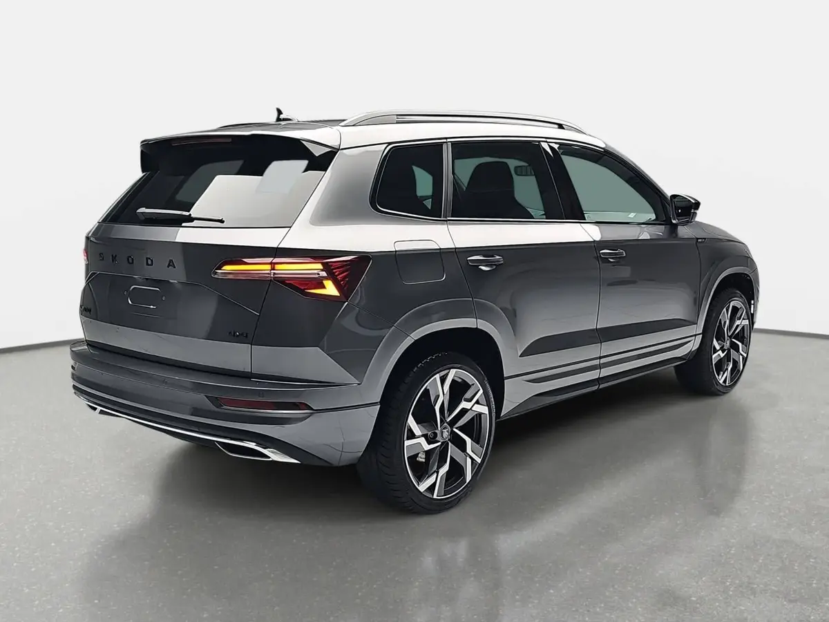SKODA KAROQ 2.0 TSI DSG SPORTLINE 4X4 AHK PANO