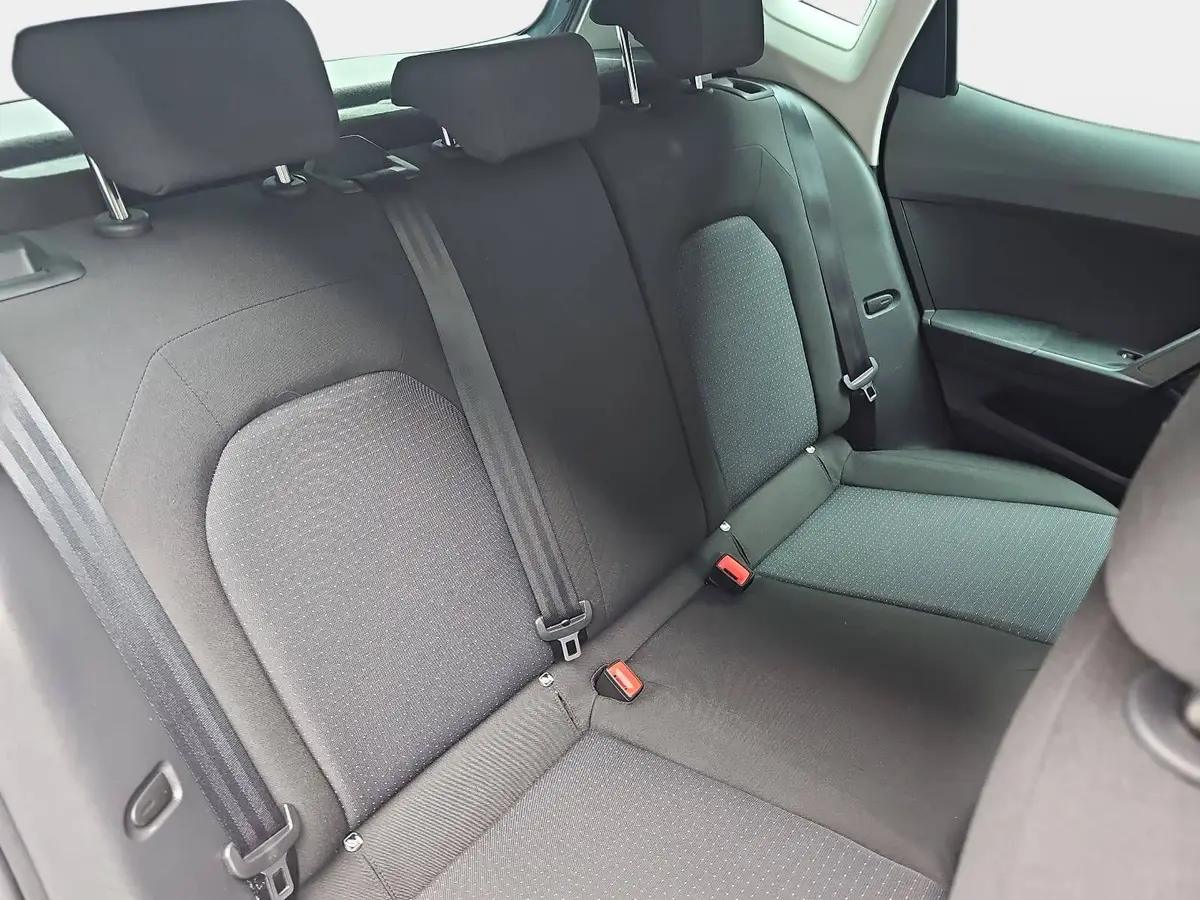SEAT ARONA 1.0 TSI STYLE LED GRA P-ASSIST LM16