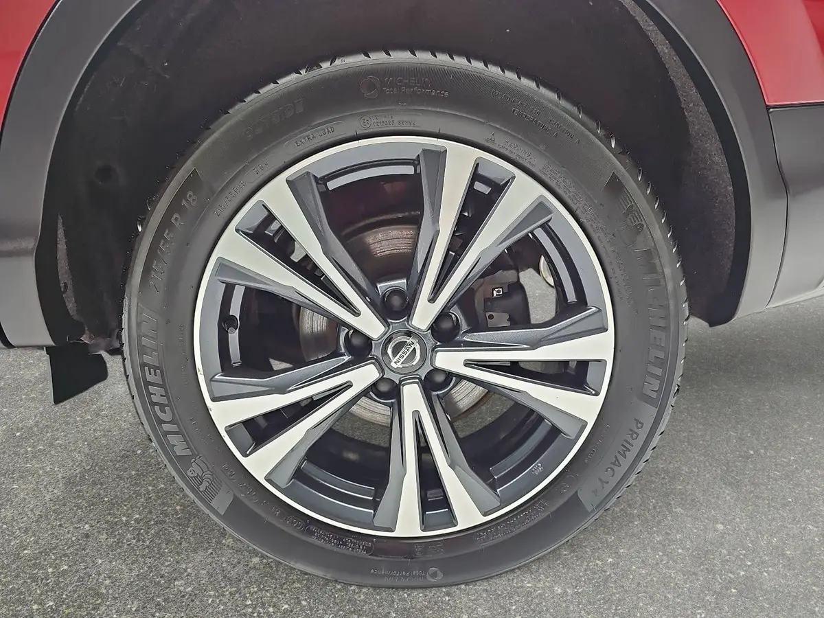 NISSAN QASHQAI 1.3 DIG-T DCT ZAMA NAVI WINTER LM18 PANO