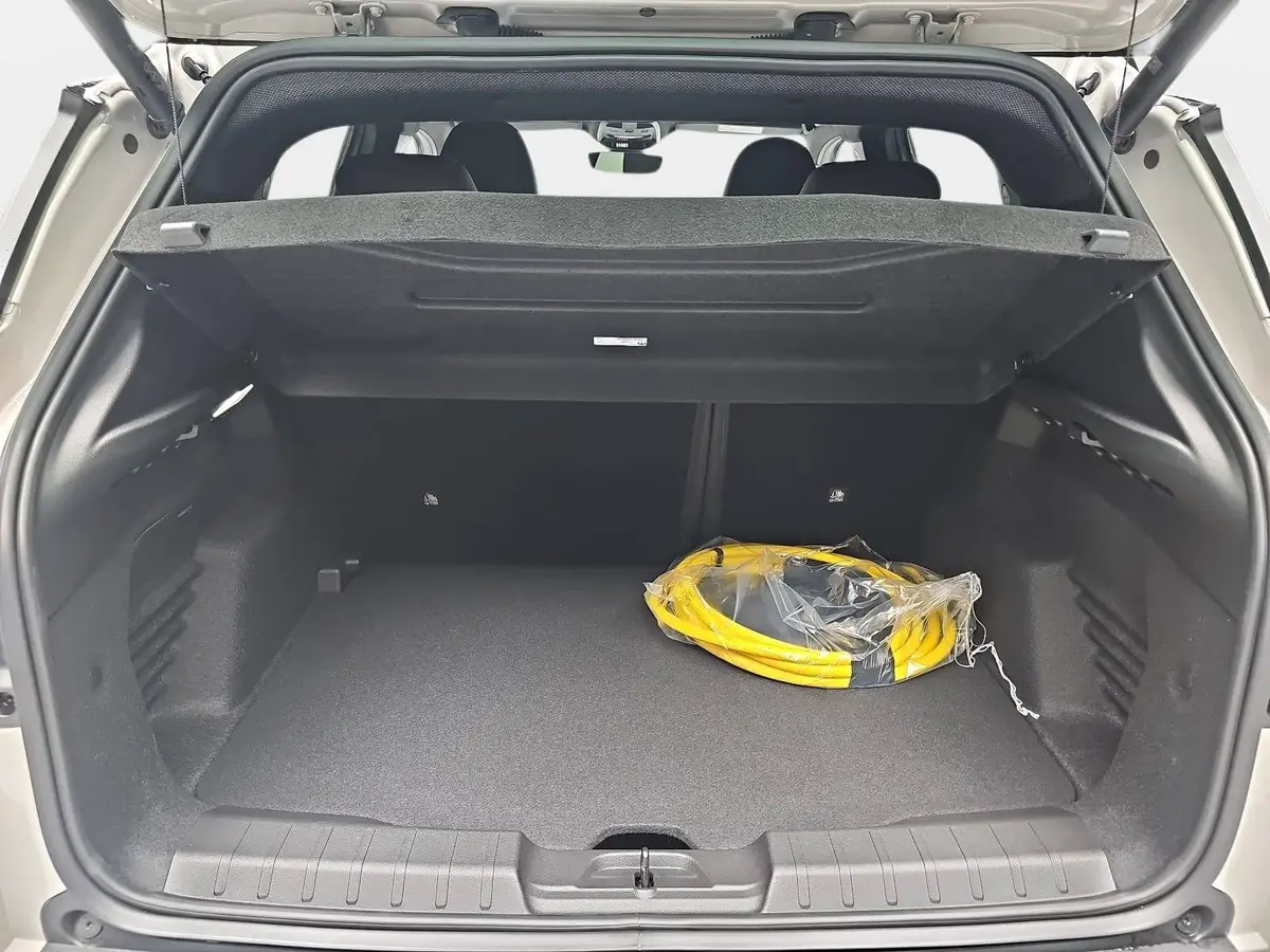 JEEP AVENGER ELEKTRO SUMMIT MJ26 LEDERSITZE INFOTAINMENT & KOMFORTPAKET