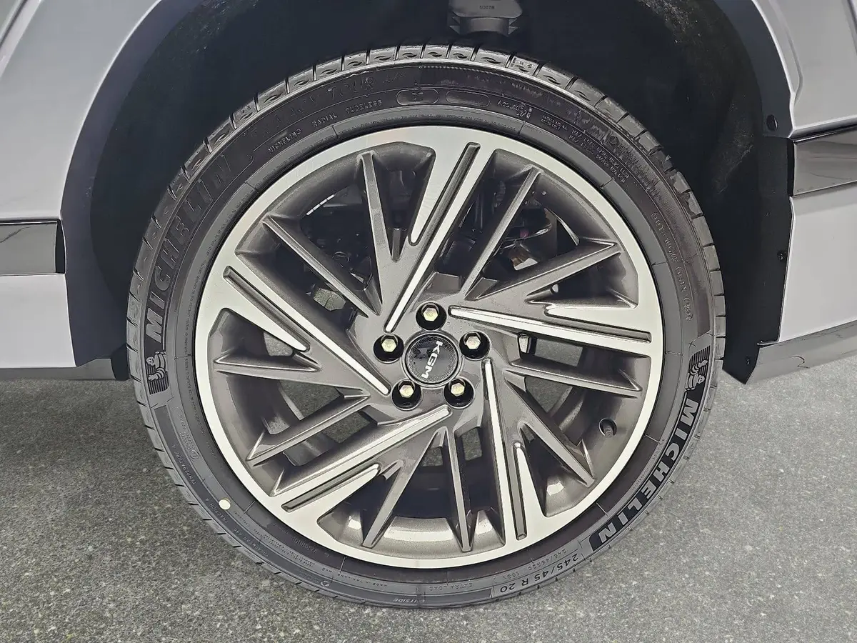 KGM ACTYON 1.5 T-GDI 2WD LUX AUTOMATIK