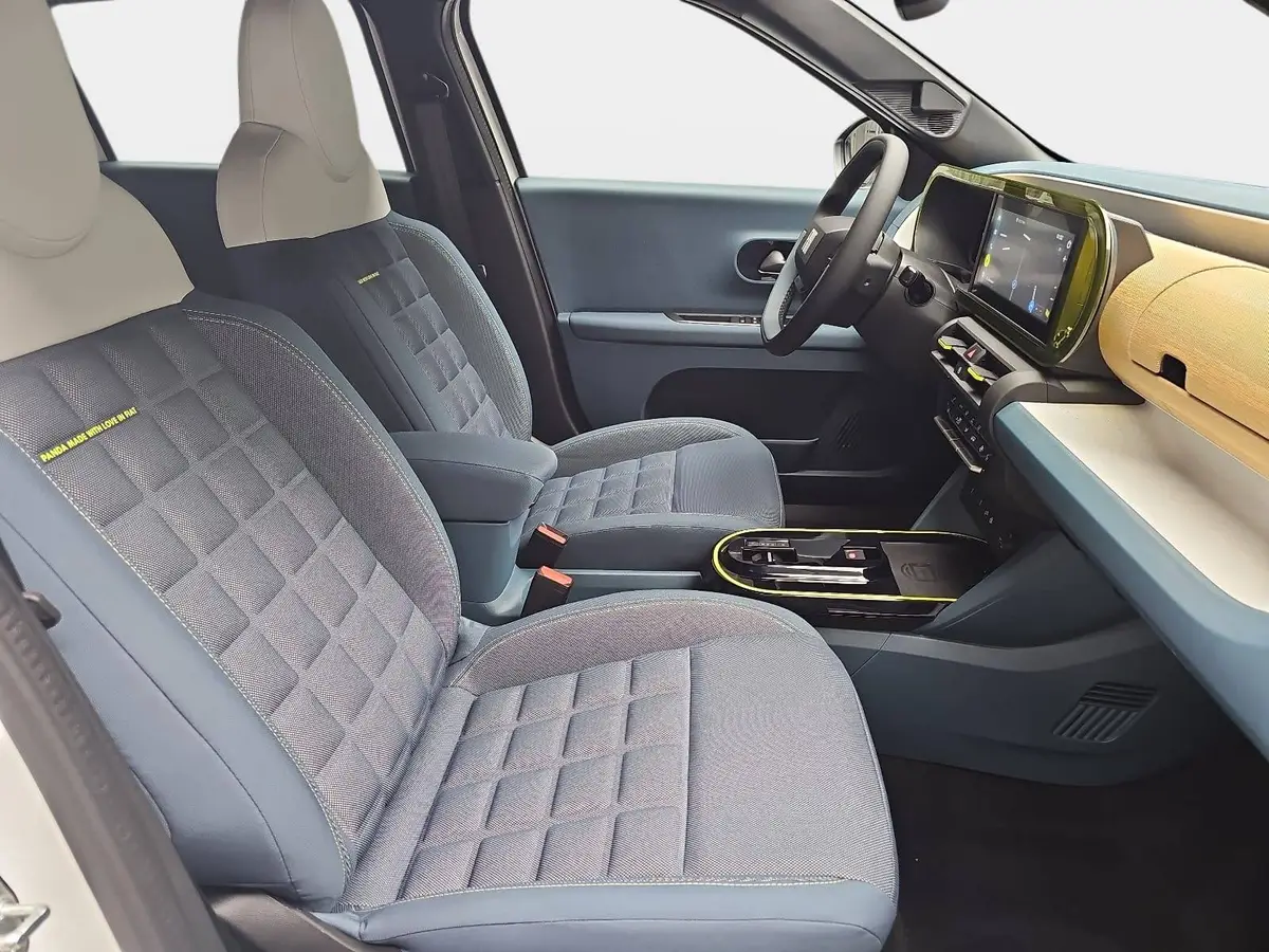 FIAT GRANDE PANDA ELEKTRO LA PRIMA MJ26 WINTER PAKET