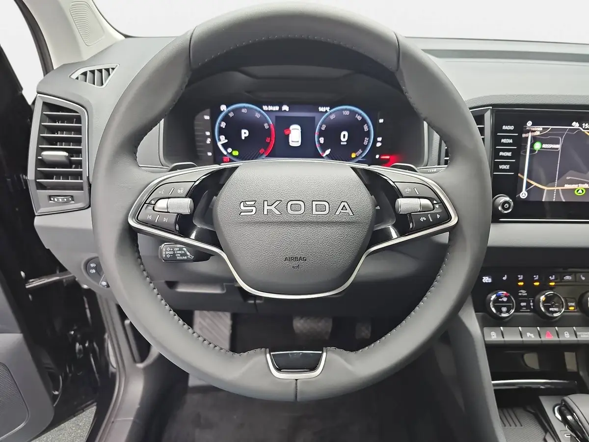 SKODA KAROQ 1.5 TSI DSG SELECTION NAVI LED ACC WINTER KAMERA A