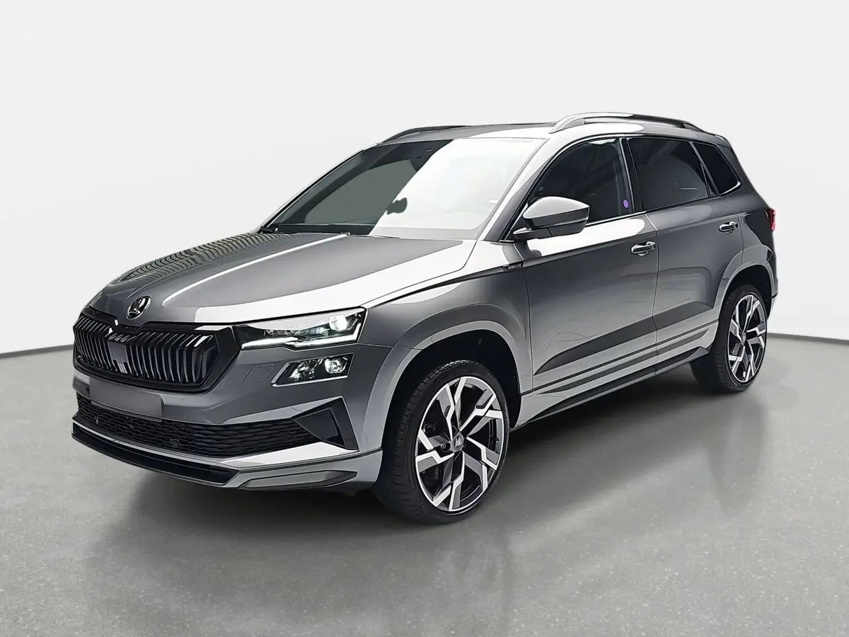 SKODA KAROQ 1.5 TSI DSG SPORTLINE NAVI LED PANO ACC WINTER KAM