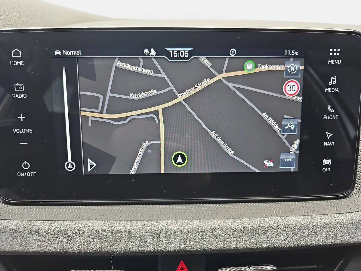 SKODA KAMIQ 1.0 TSI SELECTION NAVI LED KAMERA LM