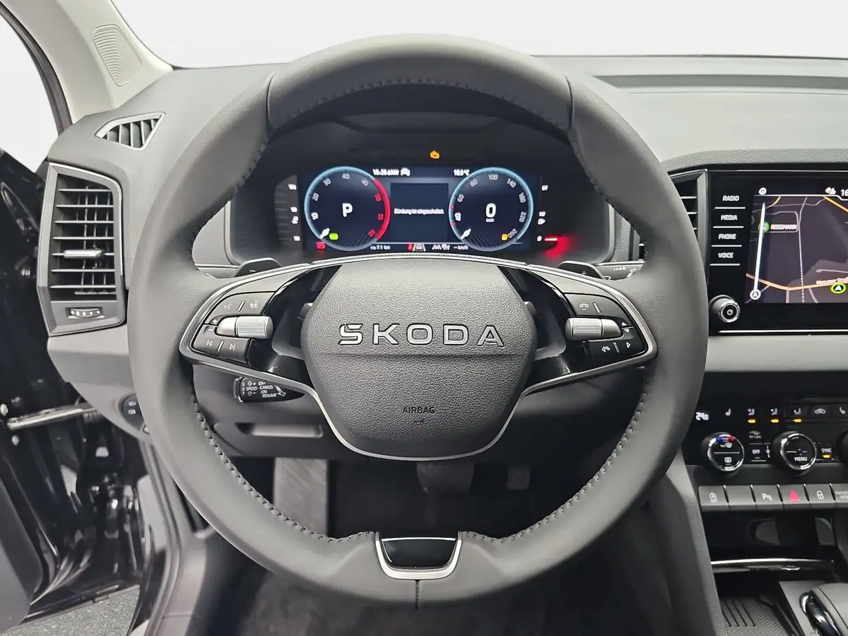 SKODA KAROQ 2.0 TDI DSG DRIVE NAVI LED AHK LM