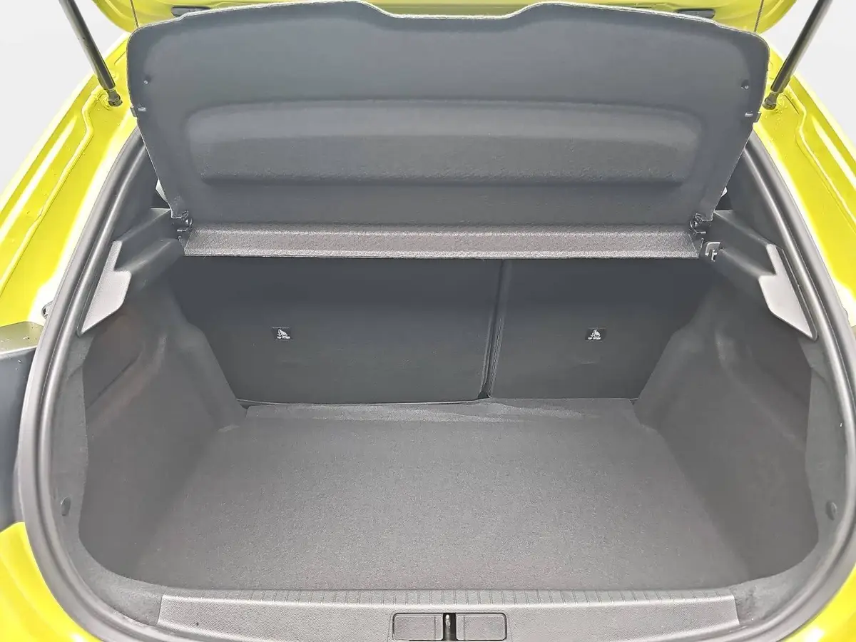 PEUGEOT 208 1.2 HYBRID 110 E-DSC6 STYLE LED GRA SHZ