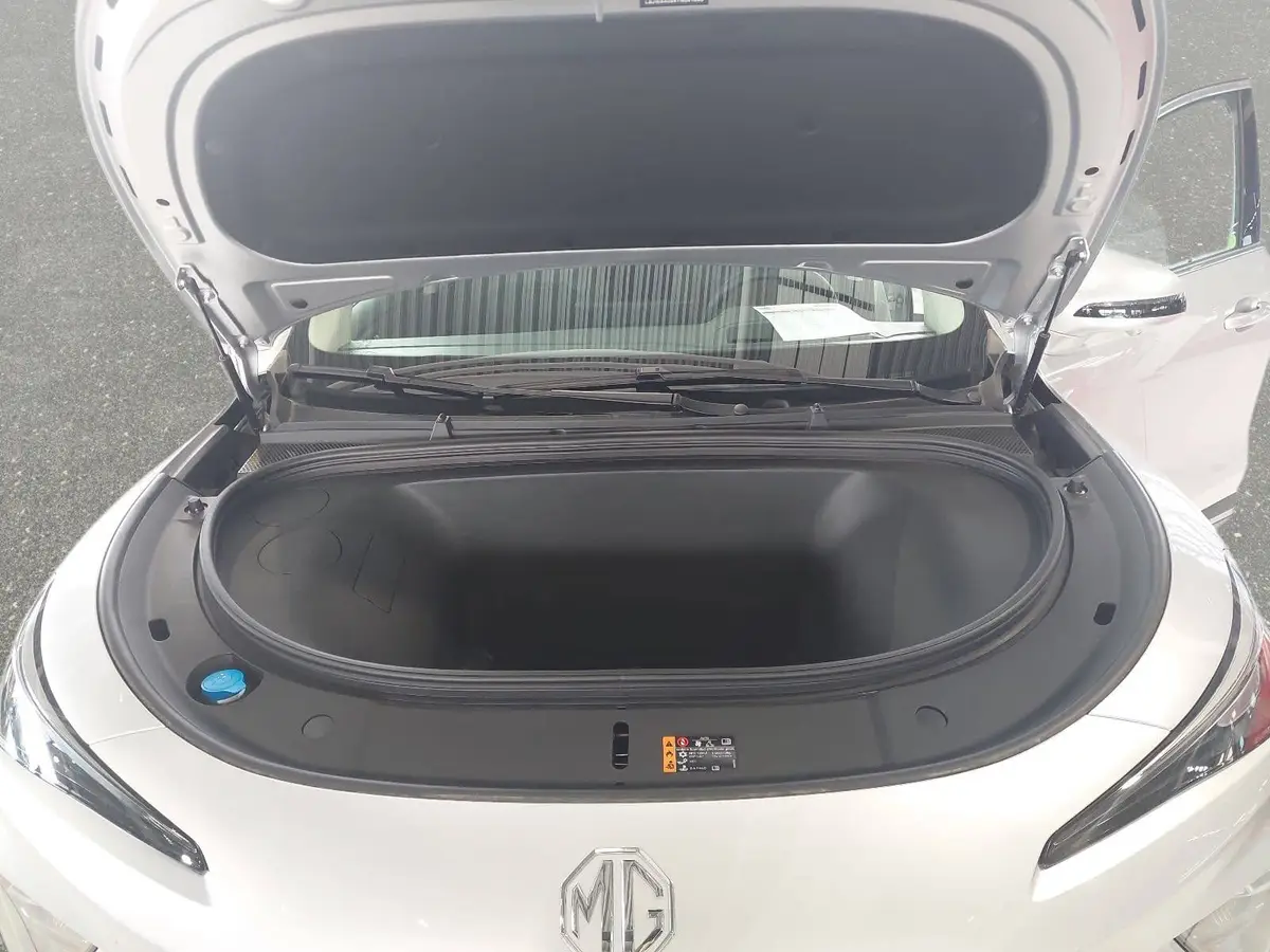 MG ANDERE EV 77 KWH MJ26 LUXURY PANORAMA LEDER 20-ZOLL